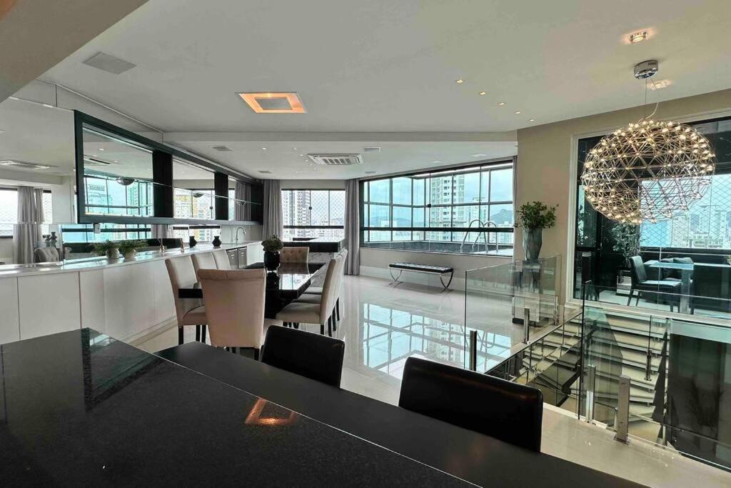 Apartamento Cobertura Duplex Com Piscina, Vista Mar E Hidro Balneario Camboriu